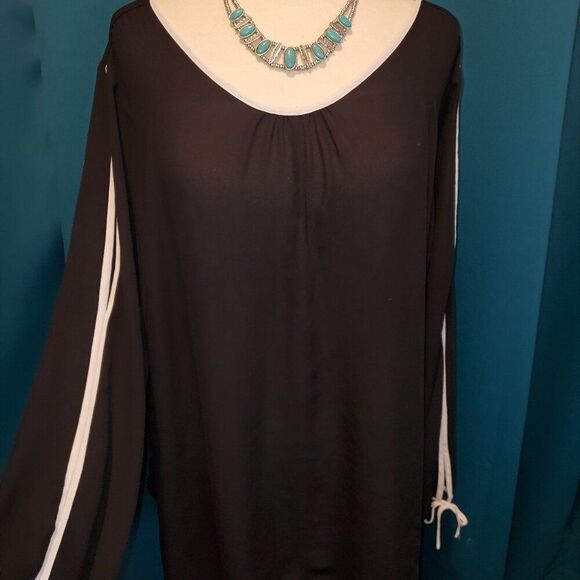Tops - Black Open- Flutter sleeve sheer Top 2xl